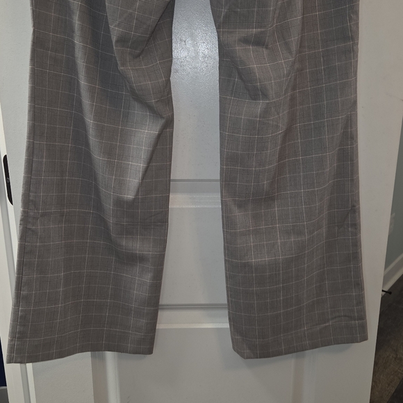 NY&Co Gray Plaid Dress Pants - Picture 8 of 11